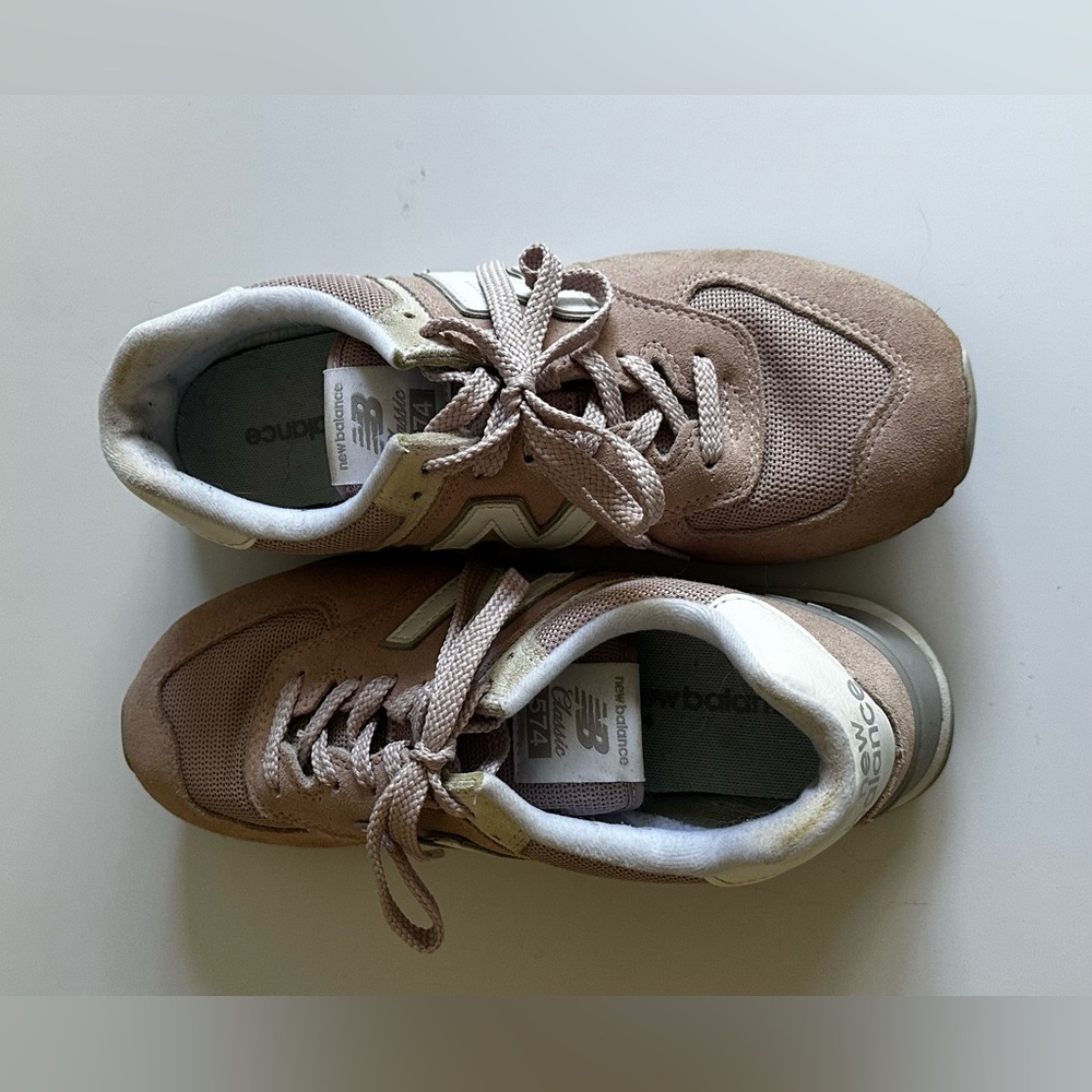 New Balance Pink and Cream Sneakers | Woman’s Sz 9.5